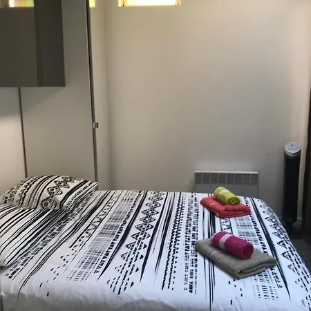 2 Pieces Climatise Avec Terrace Dans Vieil アパート アンティーブ