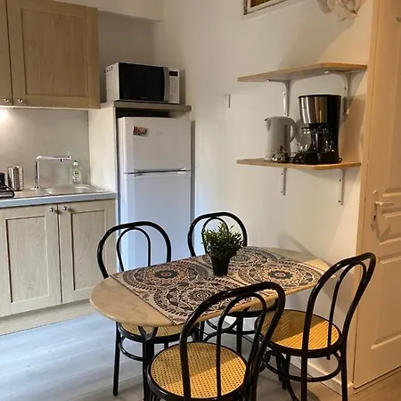 2 Pieces Climatise Avec Terrace Dans Vieil * アンティーブ
